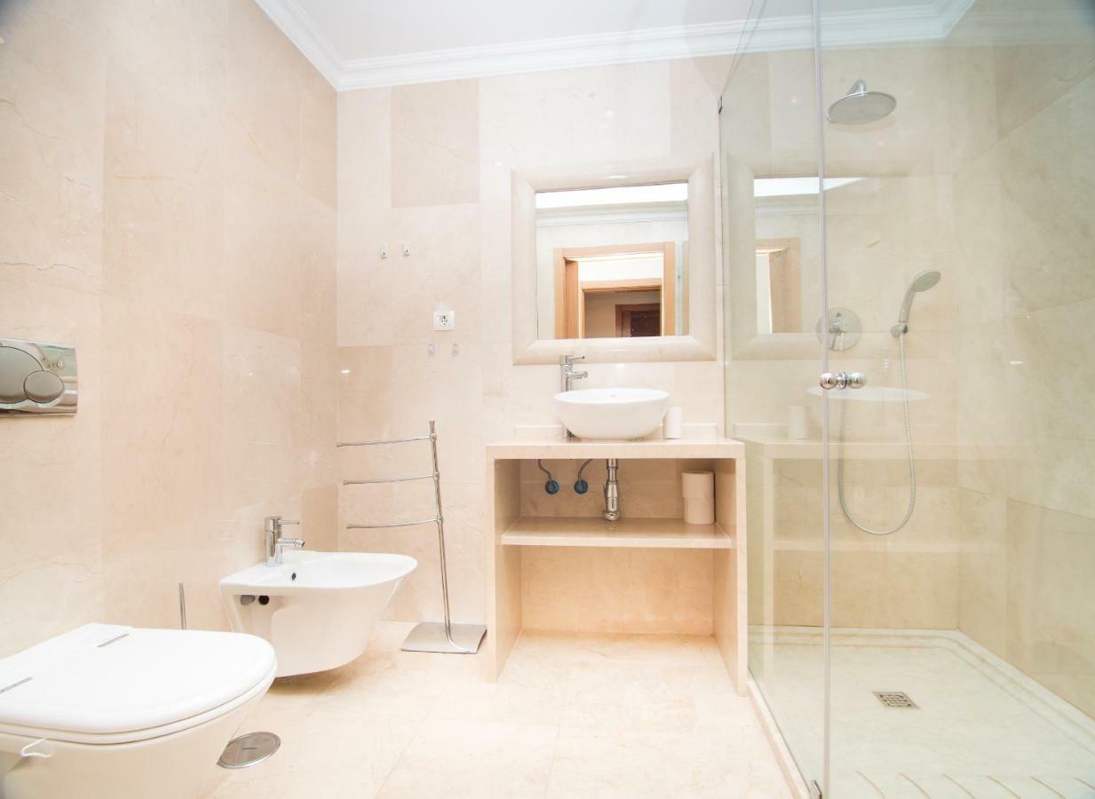 Panorama Apartment Lagos Luaran gambar